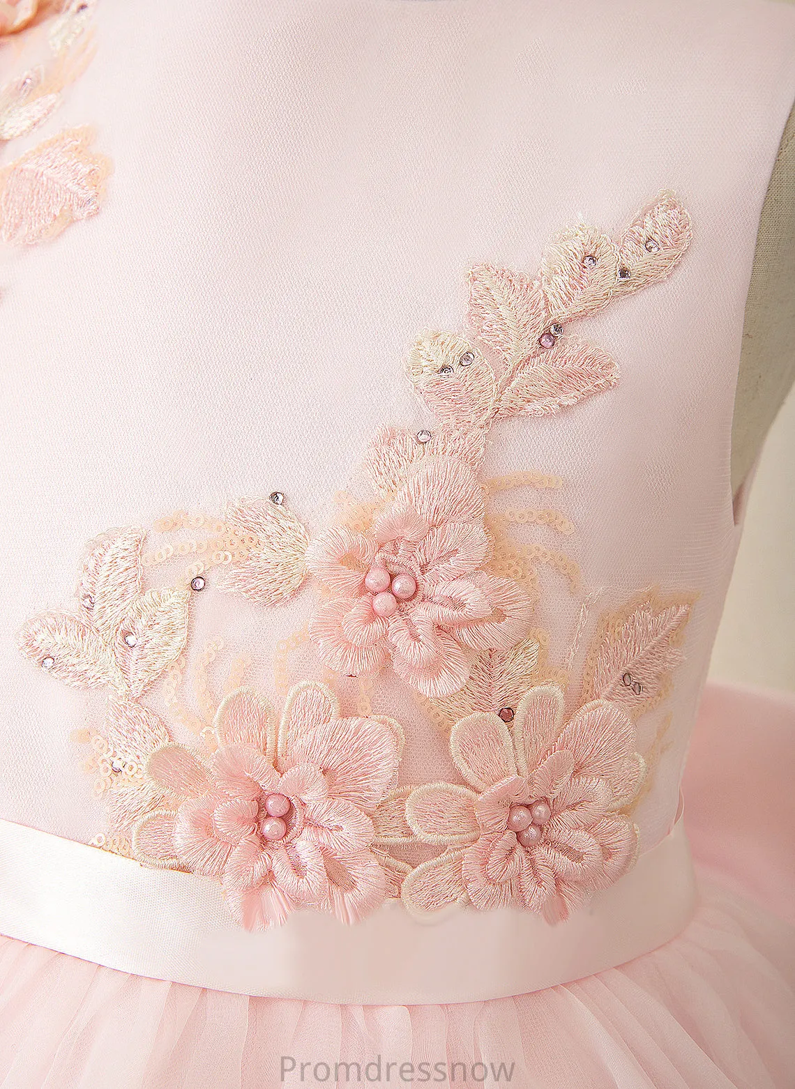 - A-Line Neck Sash/Flower(s)/Bow(s) Cloe Dress Flower Girl Dresses Organza/Satin/Lace Flower (Undetachable Knee-length With sash) Girl Scoop Sleeveless