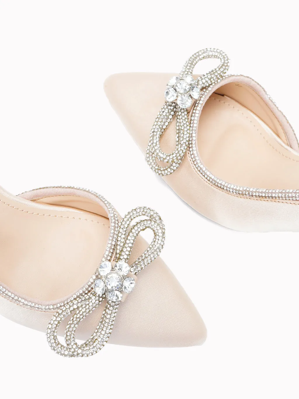 Alonzo Heel Pumps