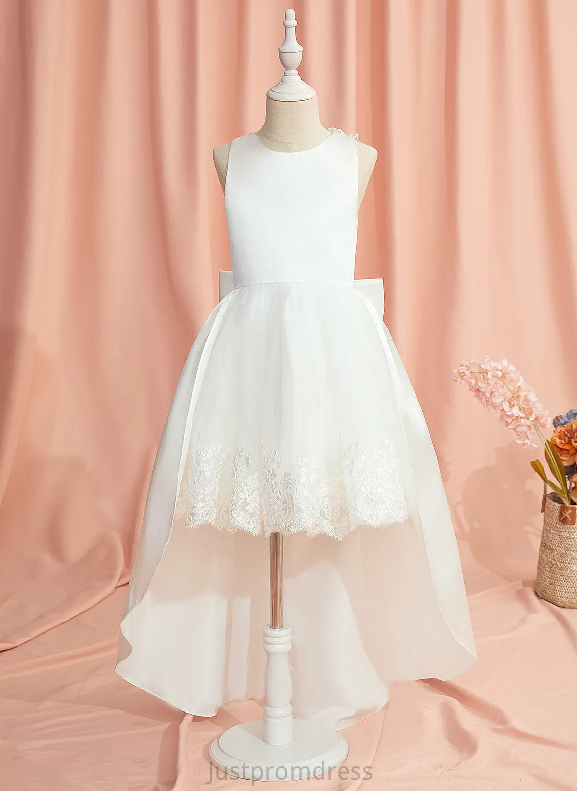 Asymmetrical Lace/Bow(s) Flower Girl Dresses Sleeveless Flower Girl Rosalind Neck Scoop - With Ball-Gown/Princess Satin/Tulle Dress