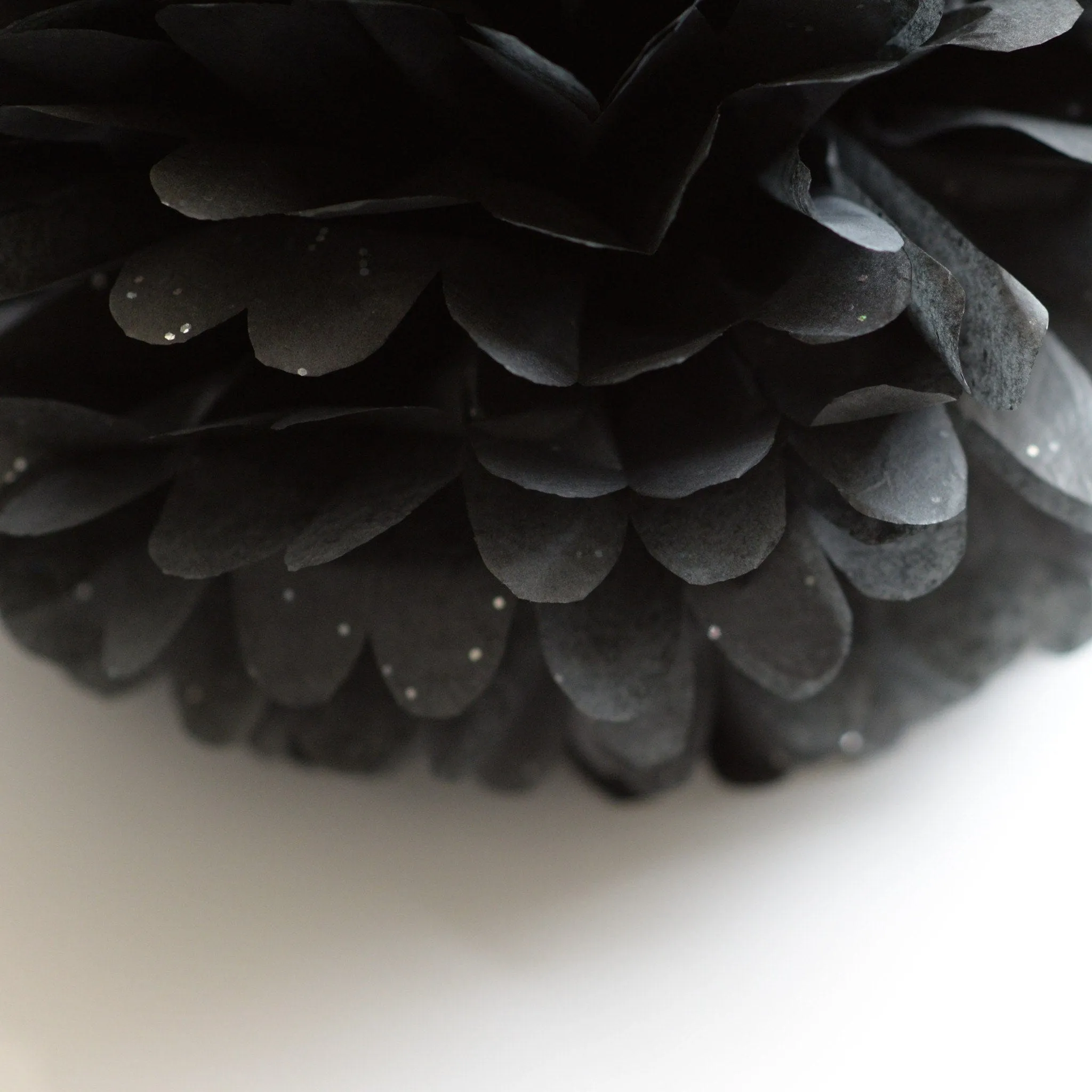 Gemstone Onyx paper pom poms