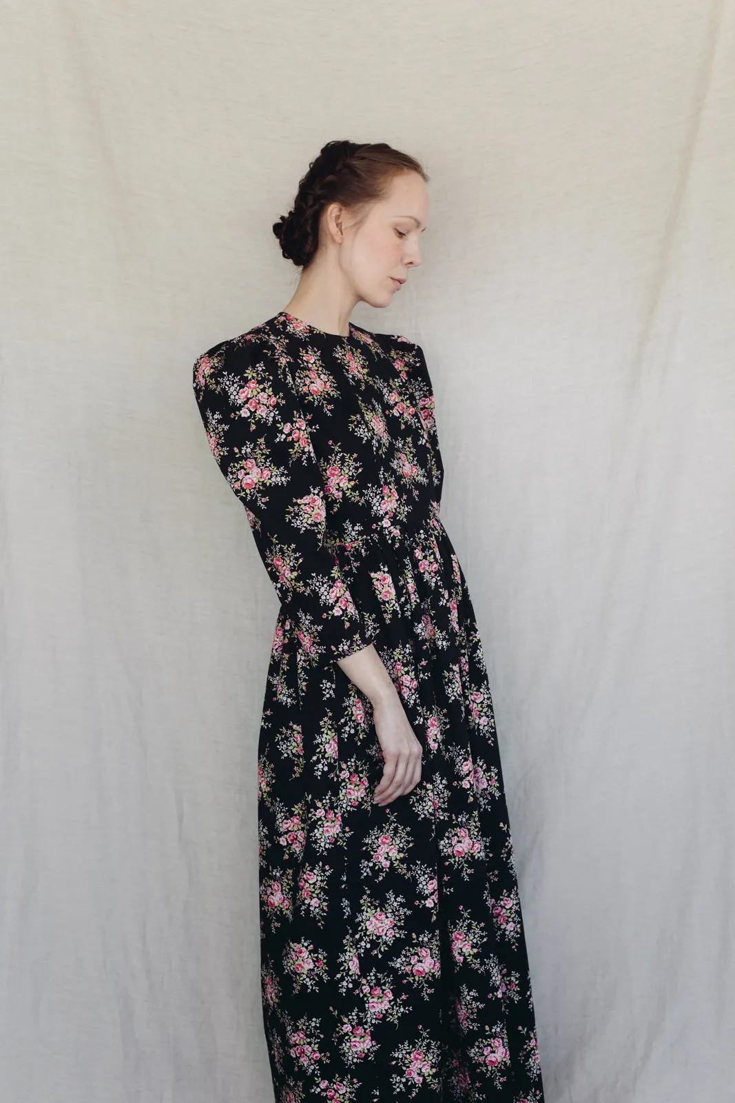 Sigrid dress dark florals