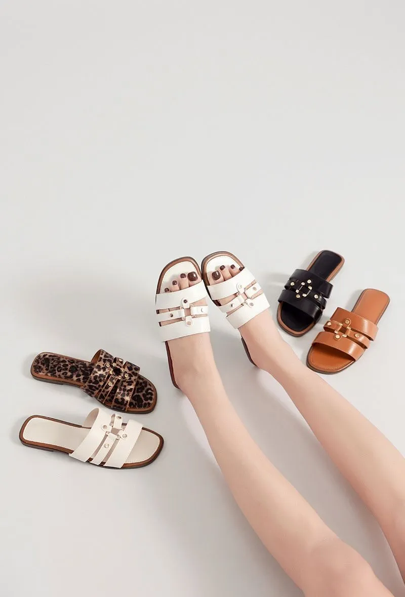 STUDDED CAGED SANDALS FAUX LEATHER FLAT SANDALS IN WHITE